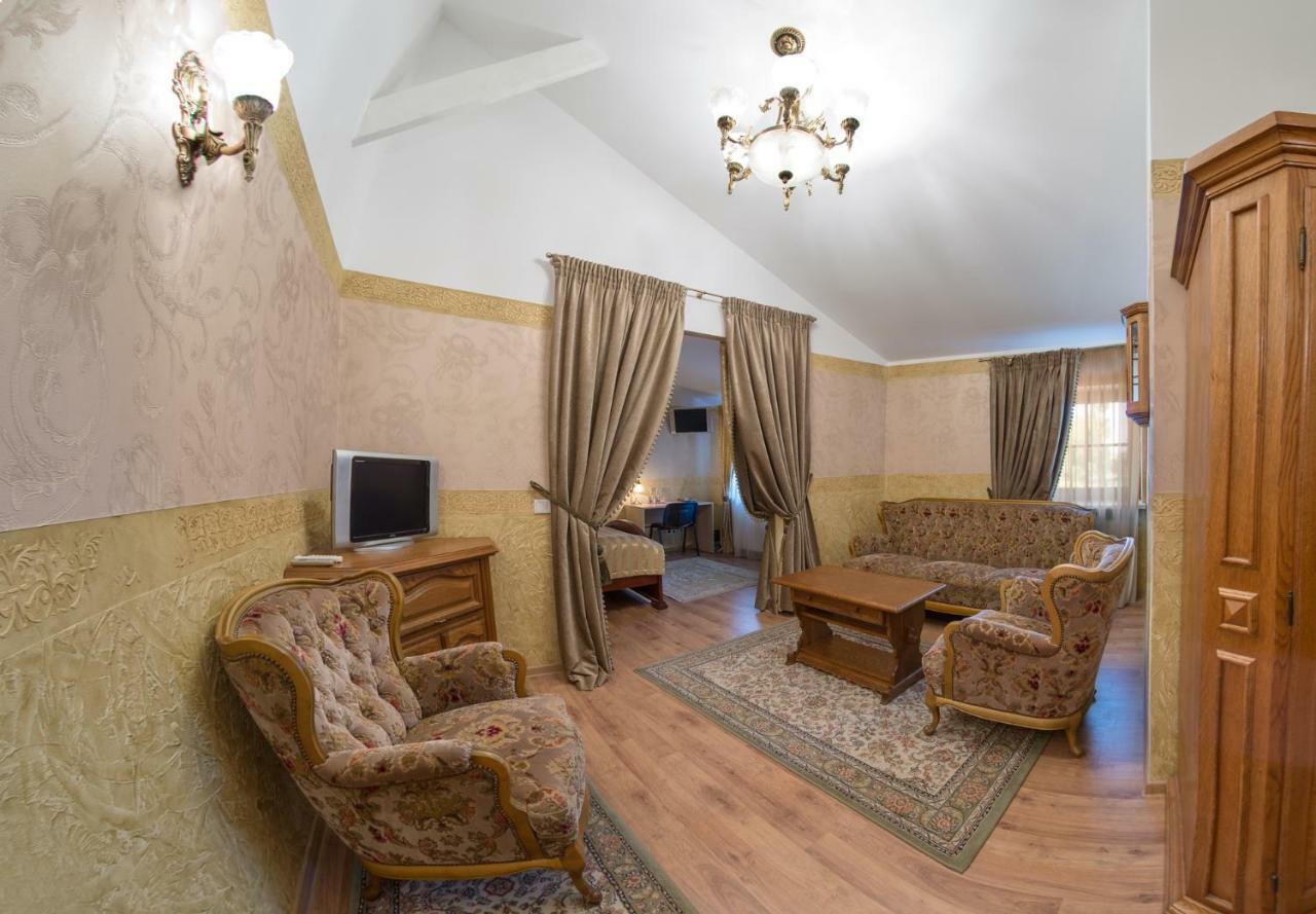 Hotel - Bar Grafaite Šiauliai Extérieur photo